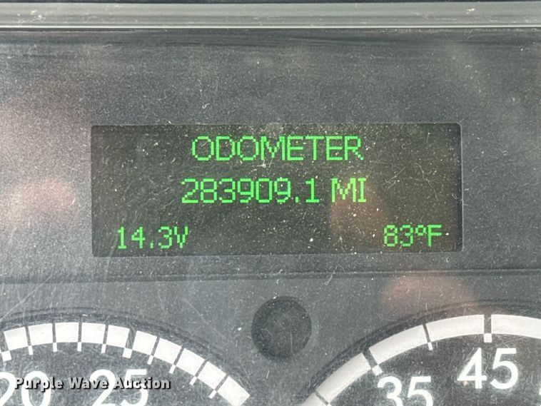 image for item EM8171 2018 Freightliner Business Class M2 rollback truck