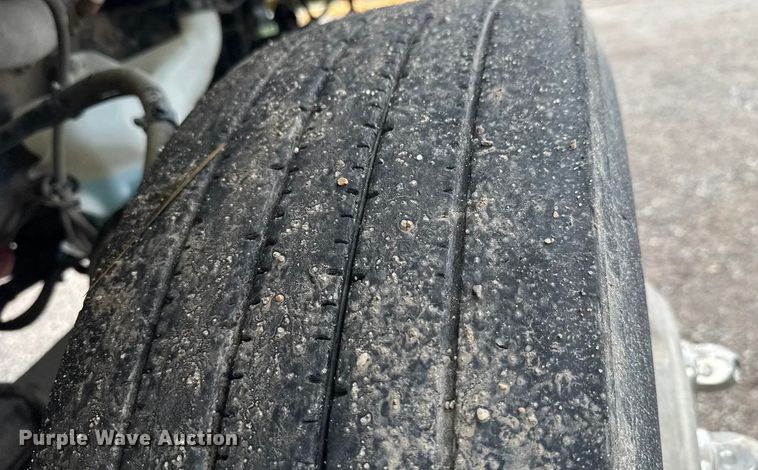 image for item EM8171 2018 Freightliner Business Class M2 rollback truck