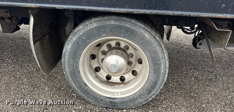 image for item EM8171 2018 Freightliner Business Class M2 rollback truck