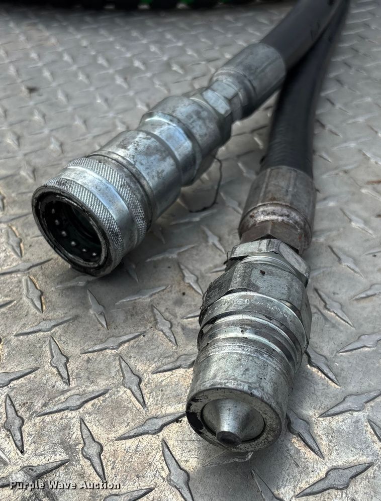 image for item EN5604 1995 Freightliner FL70 semi truck