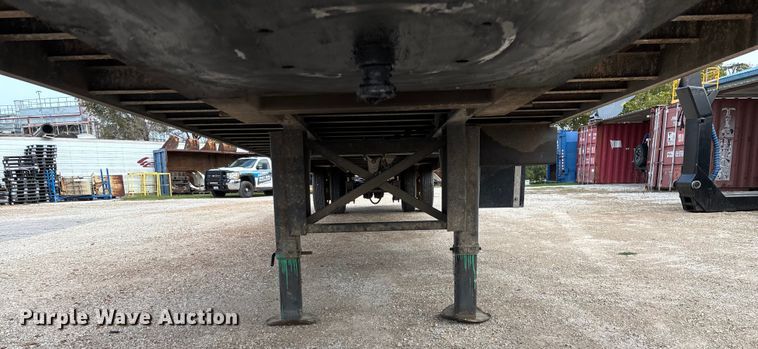 image for item EN5605 2006 Trail-EZE Trail 1CM06 roll-off tilt deck container trailer