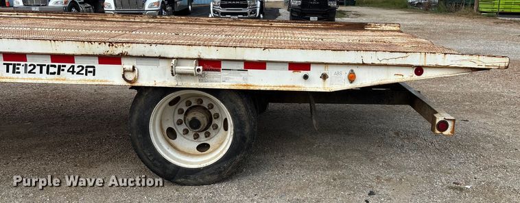 image for item EN5605 2006 Trail-EZE Trail 1CM06 roll-off tilt deck container trailer