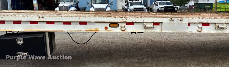 image for item EN5605 2006 Trail-EZE Trail 1CM06 roll-off tilt deck container trailer