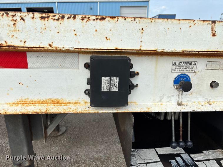 image for item EN5605 2006 Trail-EZE Trail 1CM06 roll-off tilt deck container trailer