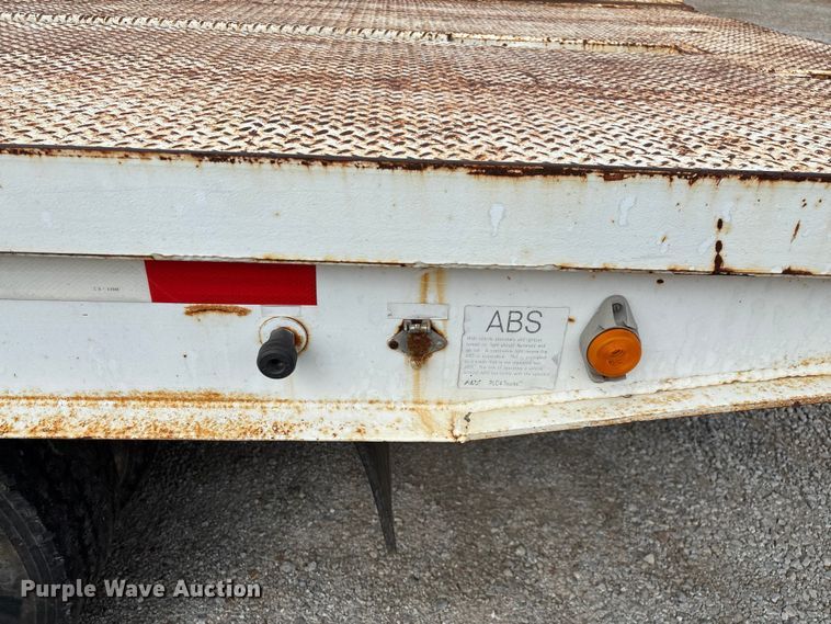 image for item EN5605 2006 Trail-EZE Trail 1CM06 roll-off tilt deck container trailer