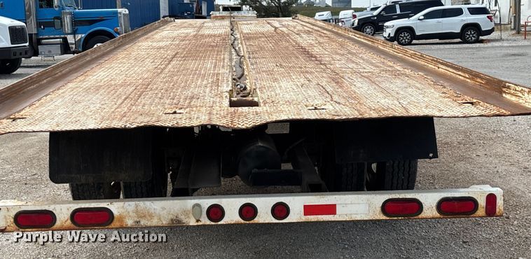 image for item EN5605 2006 Trail-EZE Trail 1CM06 roll-off tilt deck container trailer