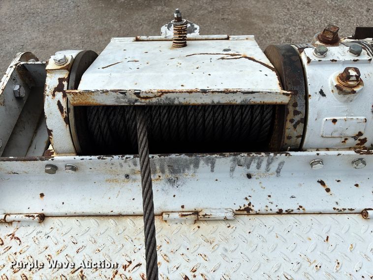 image for item EN5605 2006 Trail-EZE Trail 1CM06 roll-off tilt deck container trailer