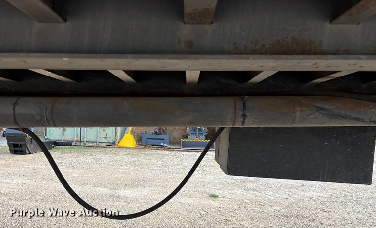 image for item EN5605 2006 Trail-EZE Trail 1CM06 roll-off tilt deck container trailer