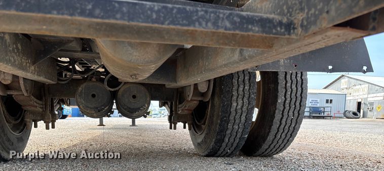 image for item EN5605 2006 Trail-EZE Trail 1CM06 roll-off tilt deck container trailer