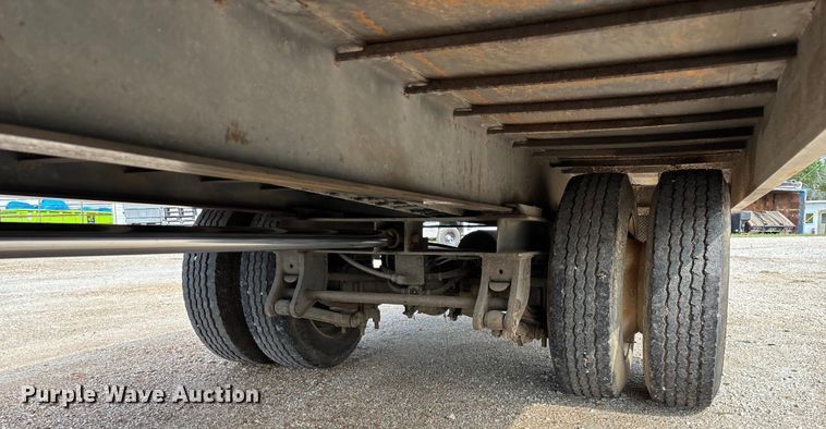 image for item EN5605 2006 Trail-EZE Trail 1CM06 roll-off tilt deck container trailer