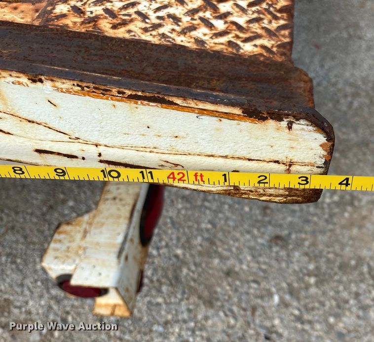 image for item EN5605 2006 Trail-EZE Trail 1CM06 roll-off tilt deck container trailer