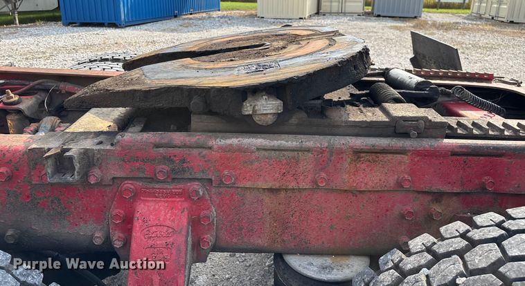 image for item EN5606 1987 Peterbilt 379 semi truck