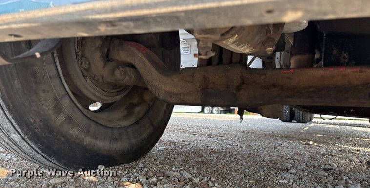 image for item EN5606 1987 Peterbilt 379 semi truck