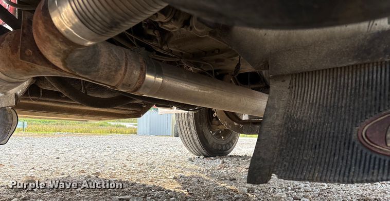 image for item EN5606 1987 Peterbilt 379 semi truck