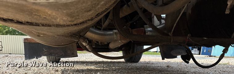 image for item EN5606 1987 Peterbilt 379 semi truck