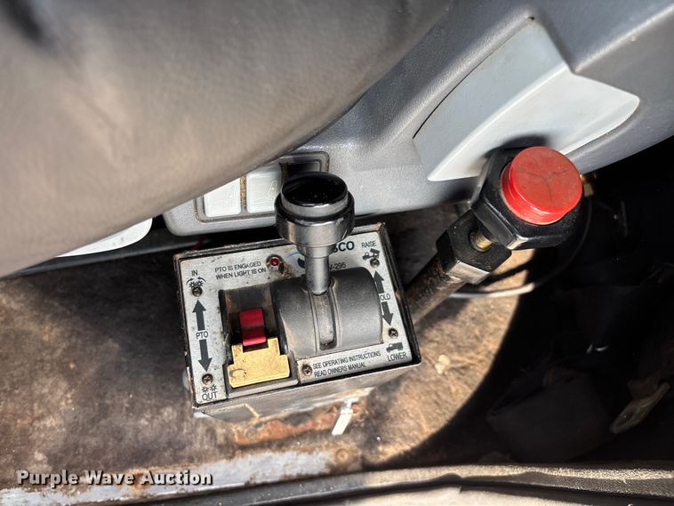 image for item EN5606 1987 Peterbilt 379 semi truck