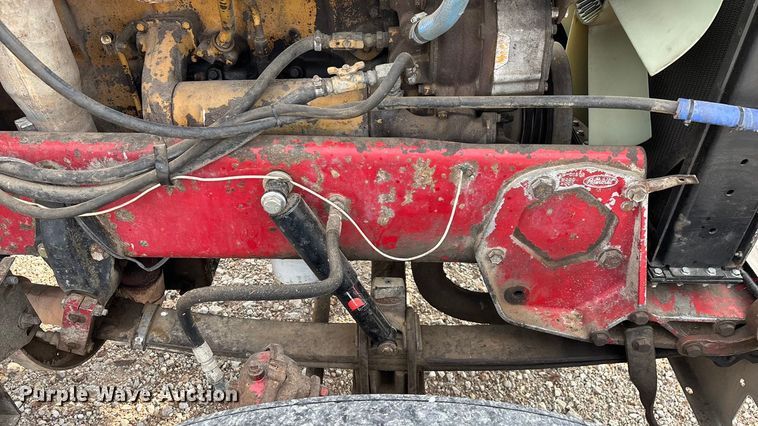 image for item EN5606 1987 Peterbilt 379 semi truck