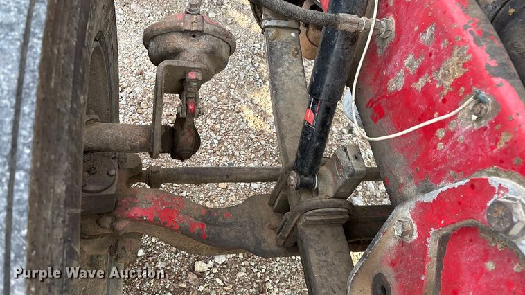 image for item EN5606 1987 Peterbilt 379 semi truck