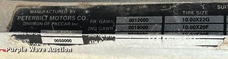 image for item EN5606 1987 Peterbilt 379 semi truck