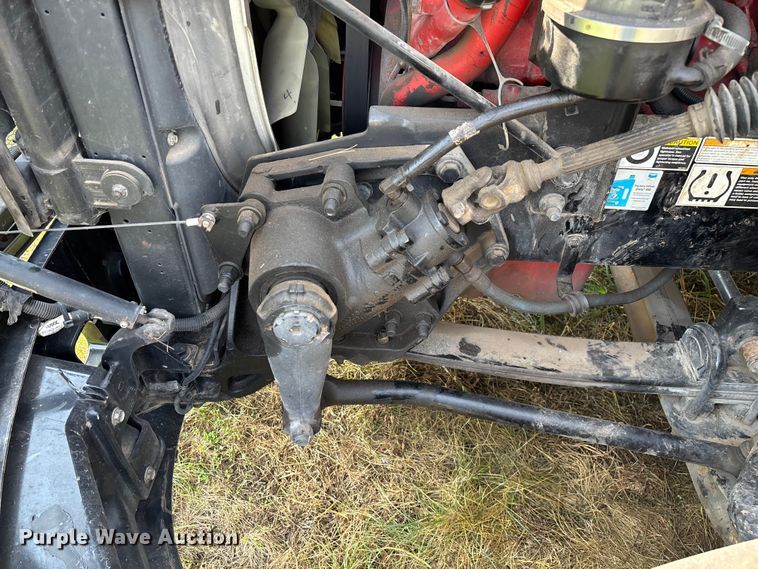 image for item EN5607 2016 Peterbilt 587 semi truck