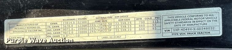 image for item EN5607 2016 Peterbilt 587 semi truck