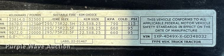 image for item EN5607 2016 Peterbilt 587 semi truck