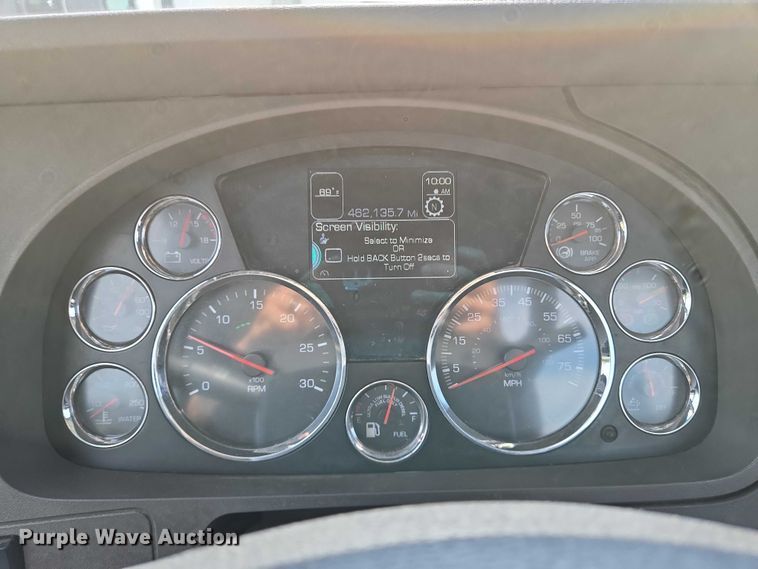 image for item EN8038 2017 Kenworth T680 semi truck