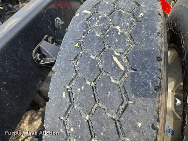 image for item EN8038 2017 Kenworth T680 semi truck