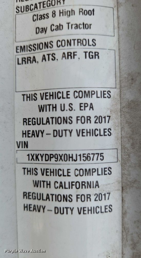 image for item EN8038 2017 Kenworth T680 semi truck