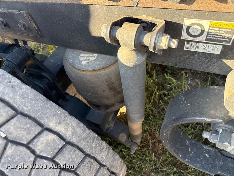 image for item EP0584 2016 Peterbilt 579 semi truck