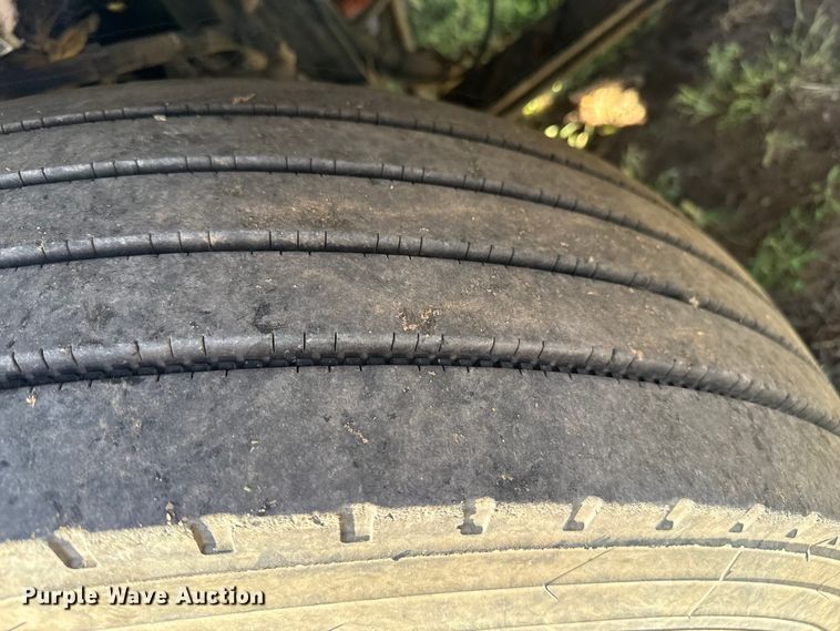 image for item EP0584 2016 Peterbilt 579 semi truck