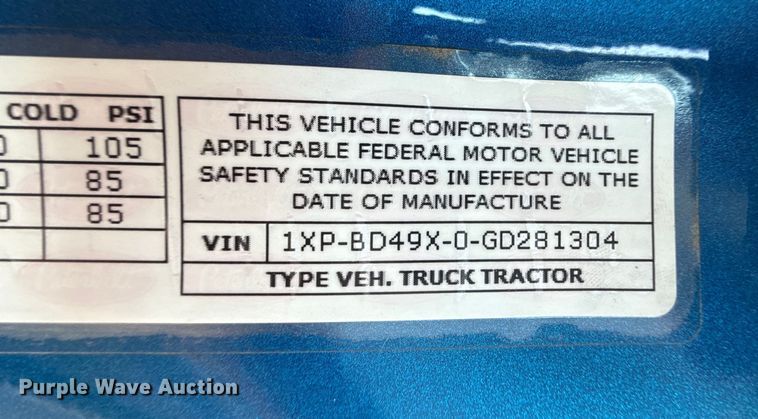 image for item EP0584 2016 Peterbilt 579 semi truck