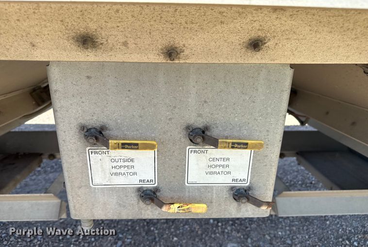 image for item EP0599 2017 Timpte grain trailer