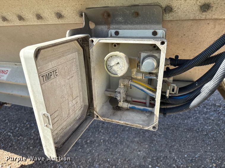 image for item EP0599 2017 Timpte grain trailer