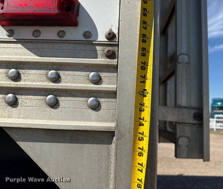 image for item EP0599 2017 Timpte grain trailer
