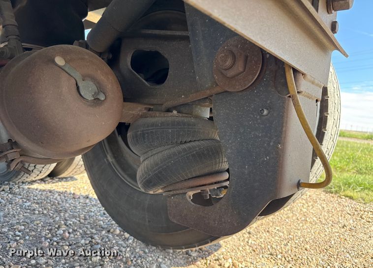 image for item EP0599 2017 Timpte grain trailer