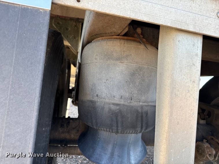 image for item EP0599 2017 Timpte grain trailer