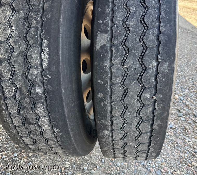 image for item EP0599 2017 Timpte grain trailer