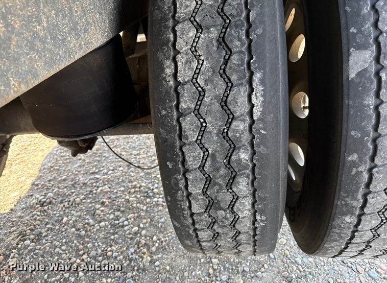 image for item EP0599 2017 Timpte grain trailer