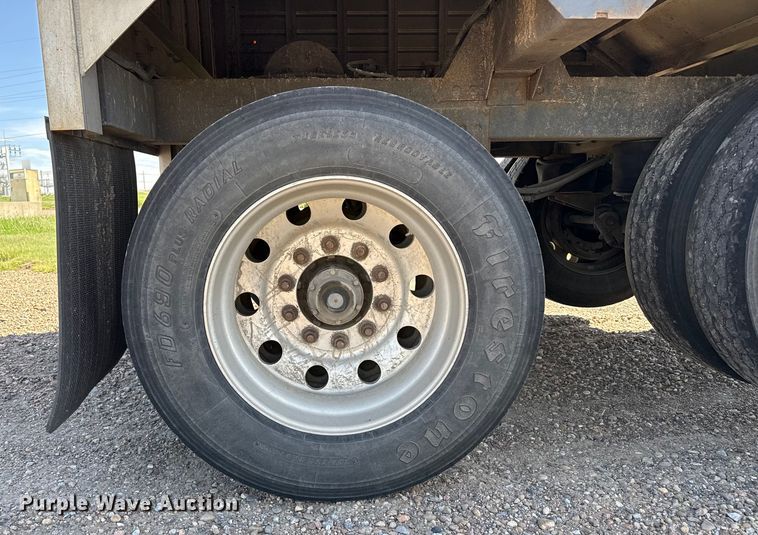 image for item EP0599 2017 Timpte grain trailer