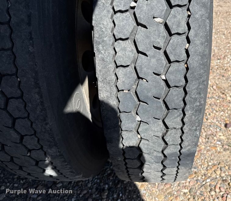 image for item EP0599 2017 Timpte grain trailer