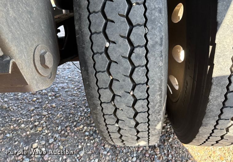 image for item EP0599 2017 Timpte grain trailer