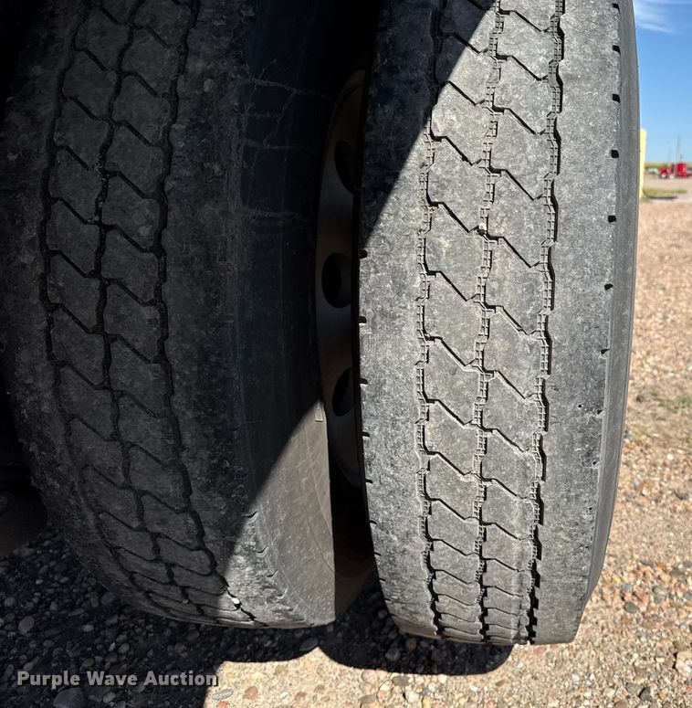 image for item EP0599 2017 Timpte grain trailer