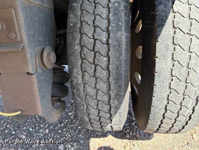 image for item EP0599 2017 Timpte grain trailer