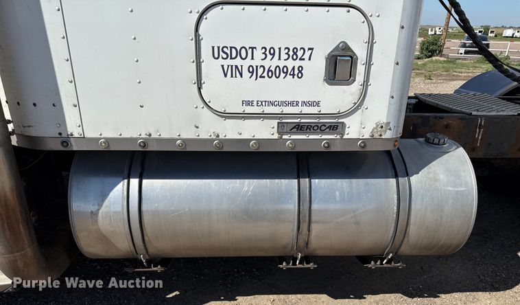 image for item EP0600 2009 Kenworth T600 semi truck