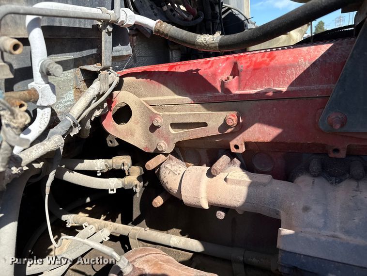 image for item EP0600 2009 Kenworth T600 semi truck