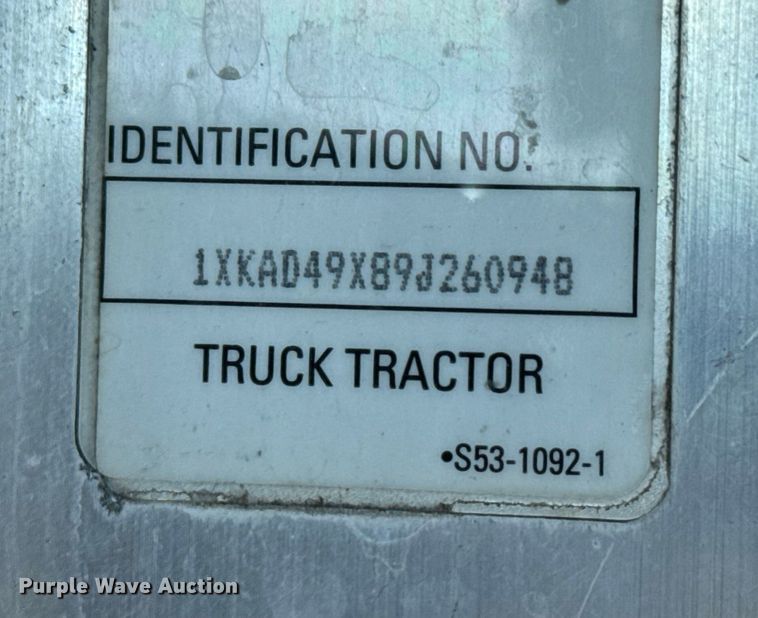 image for item EP0600 2009 Kenworth T600 semi truck