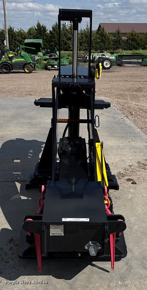 image for item EP0656 2025 NEKS fifth wheel wrecker boom