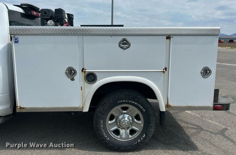 image for item EQ0521 2018 Dodge  Ram 2500 utility bed pickup truck