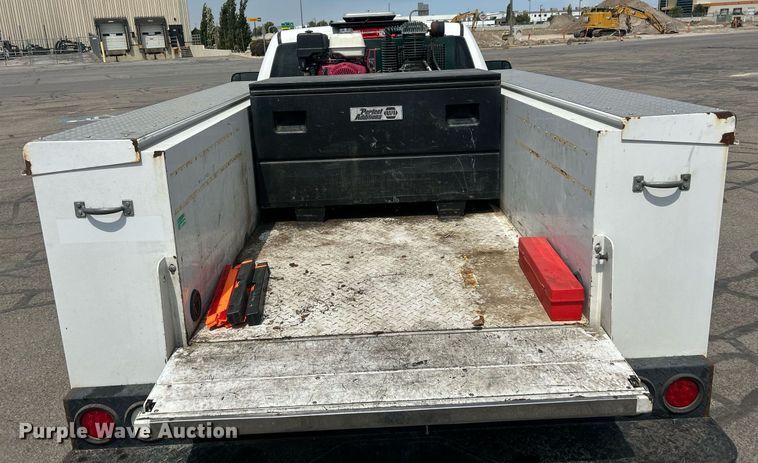 image for item EQ0521 2018 Dodge  Ram 2500 utility bed pickup truck